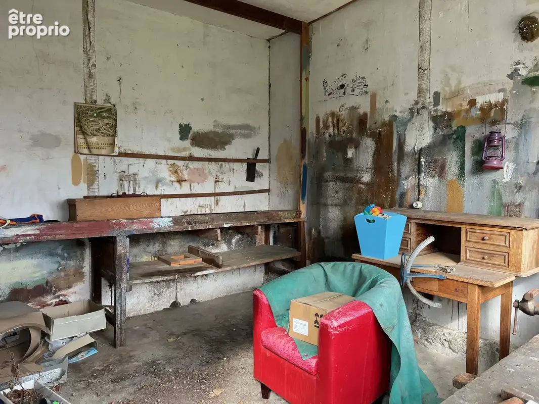Coussac Bonneval une petite fermette à rénover, terrain et proche des commerces - photo 17