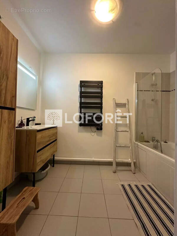 Appartement à NANTERRE