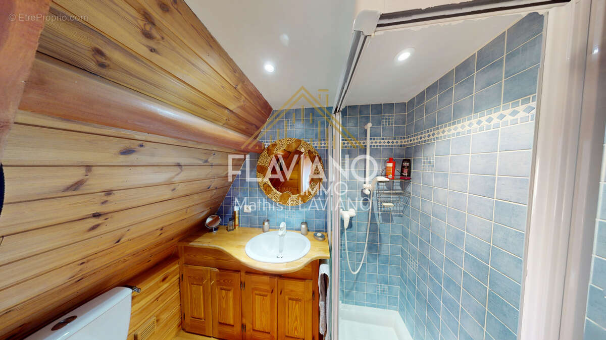 Maison à UVERNET-FOURS