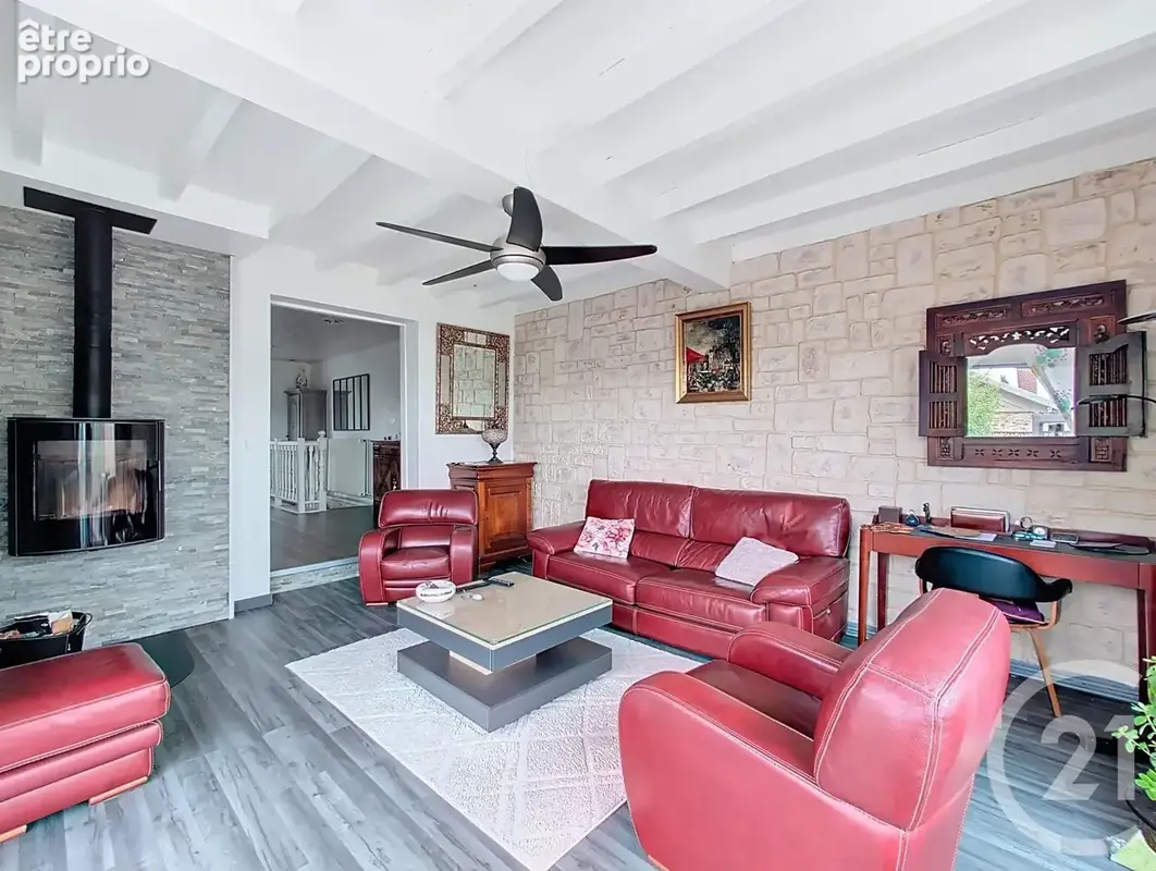 Maison 5 pièces 118 m² à vendre à Vaux-Le-Penil (77000) - photo 3
