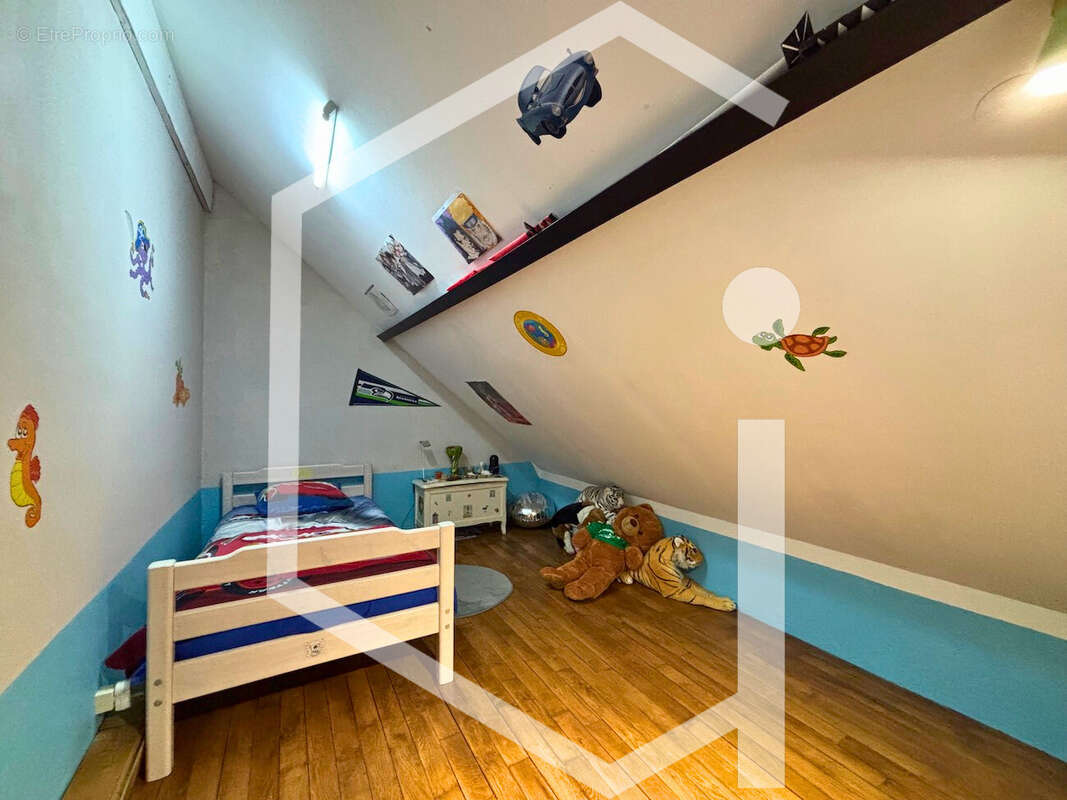 Maison à COSNE-COURS-SUR-LOIRE