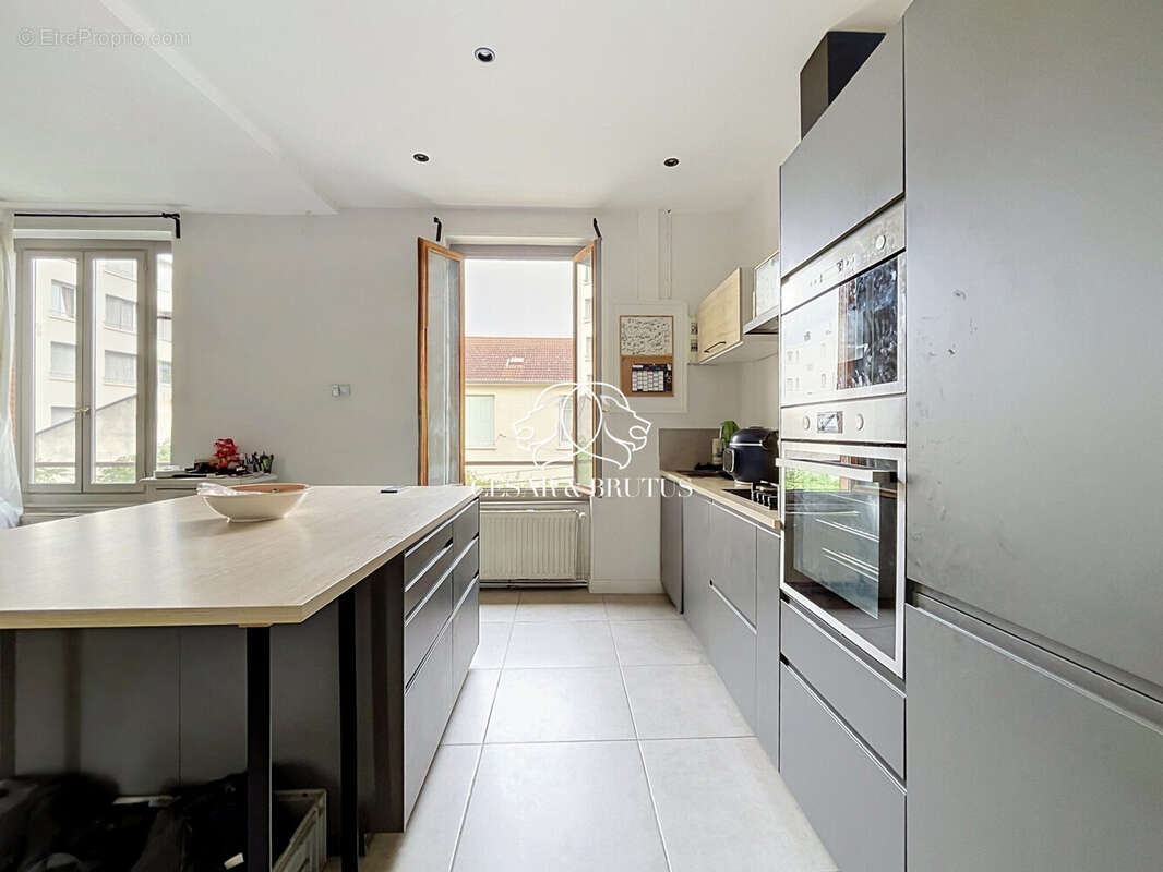 Appartement 92 m² à Lyon-8e  - photo 3