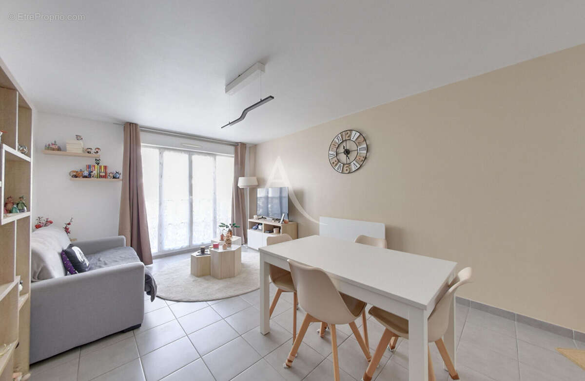 Appartement à BUSSY-SAINT-GEORGES