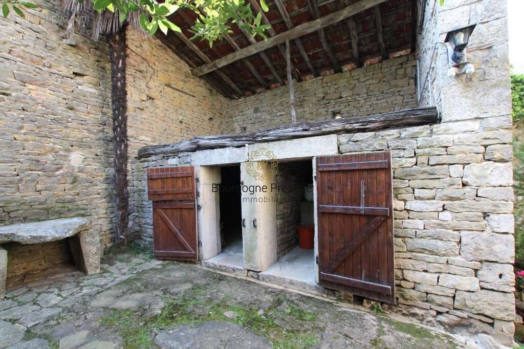 Maison à SENNECEY-LE-GRAND