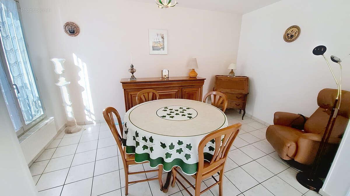 Appartement à SAINT-ROMAIN-EN-GAL