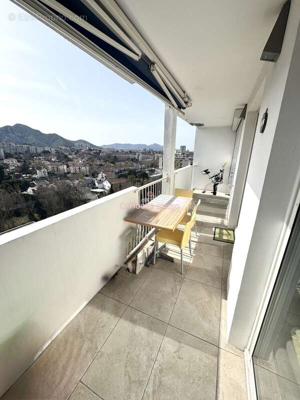 Appartement à MARSEILLE-11E