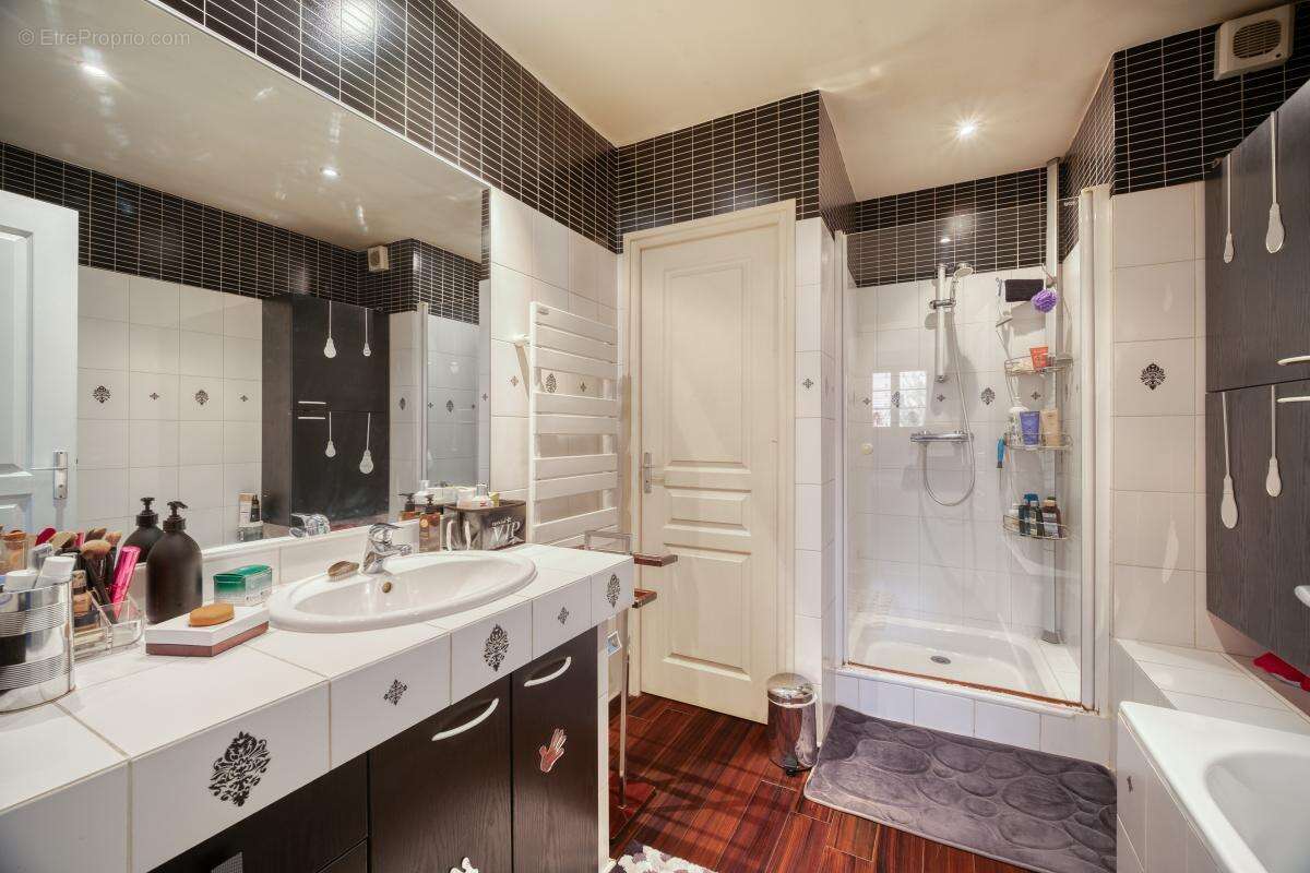 Appartement à CARRIERES-SUR-SEINE