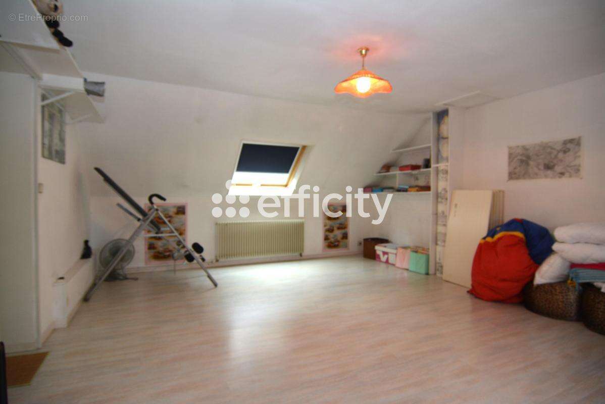 Maison 165 m² à Yerres  - photo 20