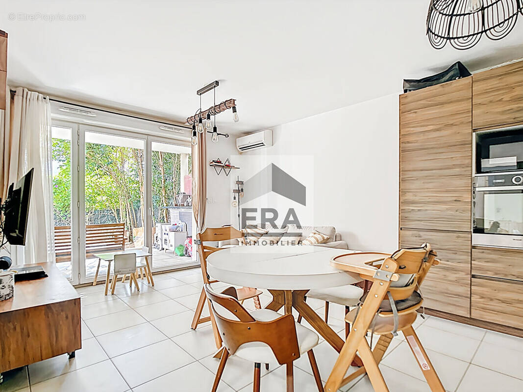 Appartement à MARSEILLE-9E