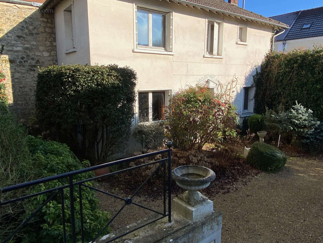 Maison à L&#039;ISLE-ADAM