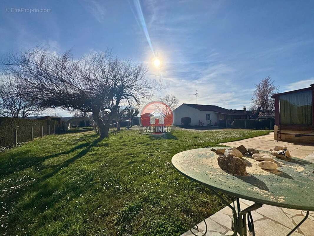 Maison à MOULEYDIER