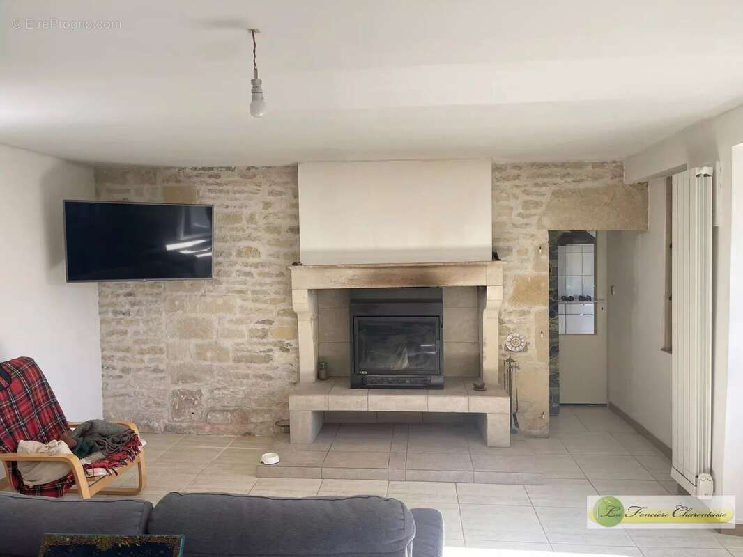 Maison à RANVILLE-BREUILLAUD