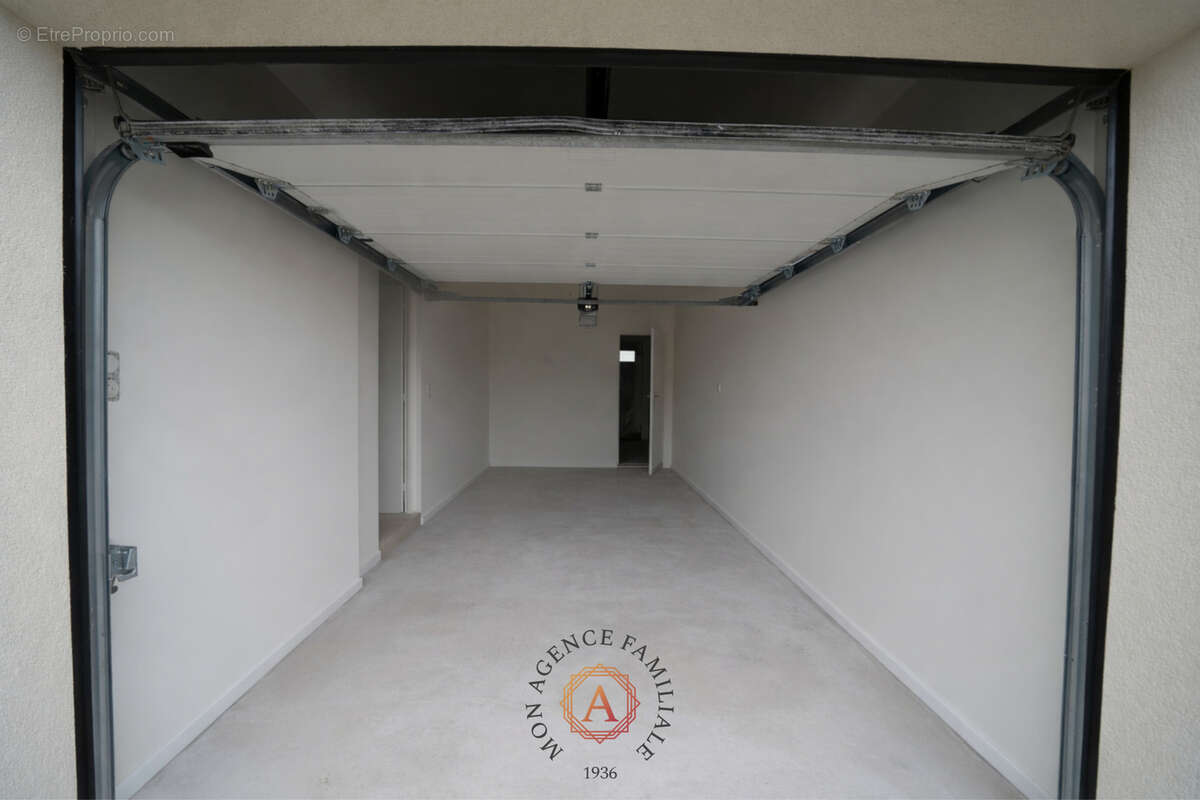 Maison à SAINT-BONNET-PRES-RIOM