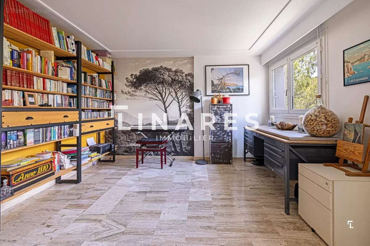 Appartement à MARSEILLE-9E