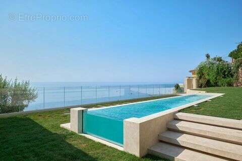 Maison à ROQUEBRUNE-CAP-MARTIN