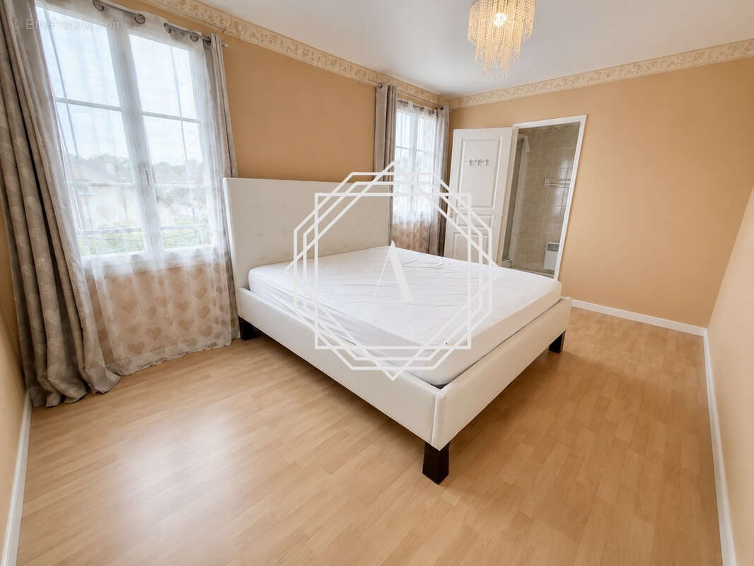 Maison familiale de 125 M2- 4 chambres - photo 8