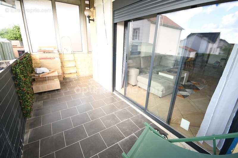 Appartement à AUDUN-LE-ROMAN