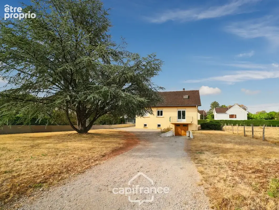 Maison sur sous-sol complet, 4 chambres avec grand garage et terrain clos à Domblans (39) - photo 8
