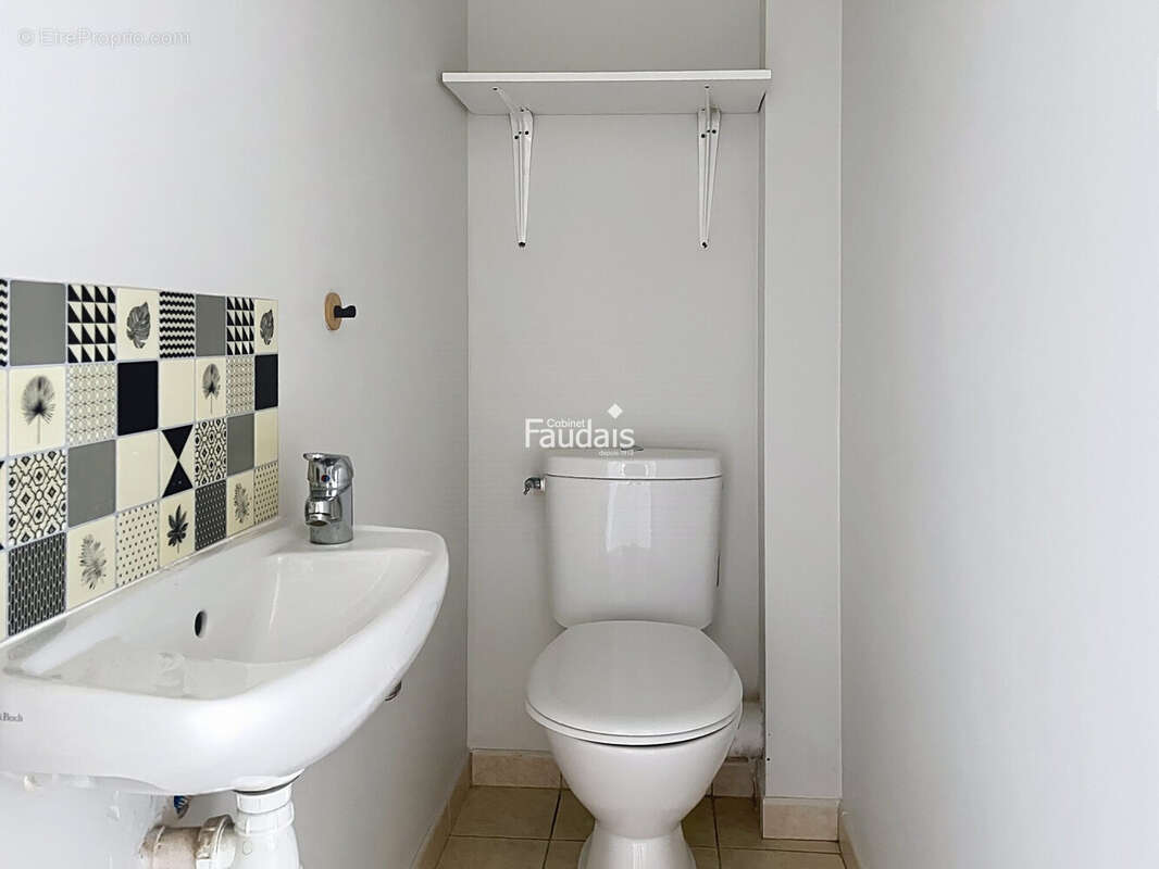 Maison 89 m² à Roncey  - photo 8