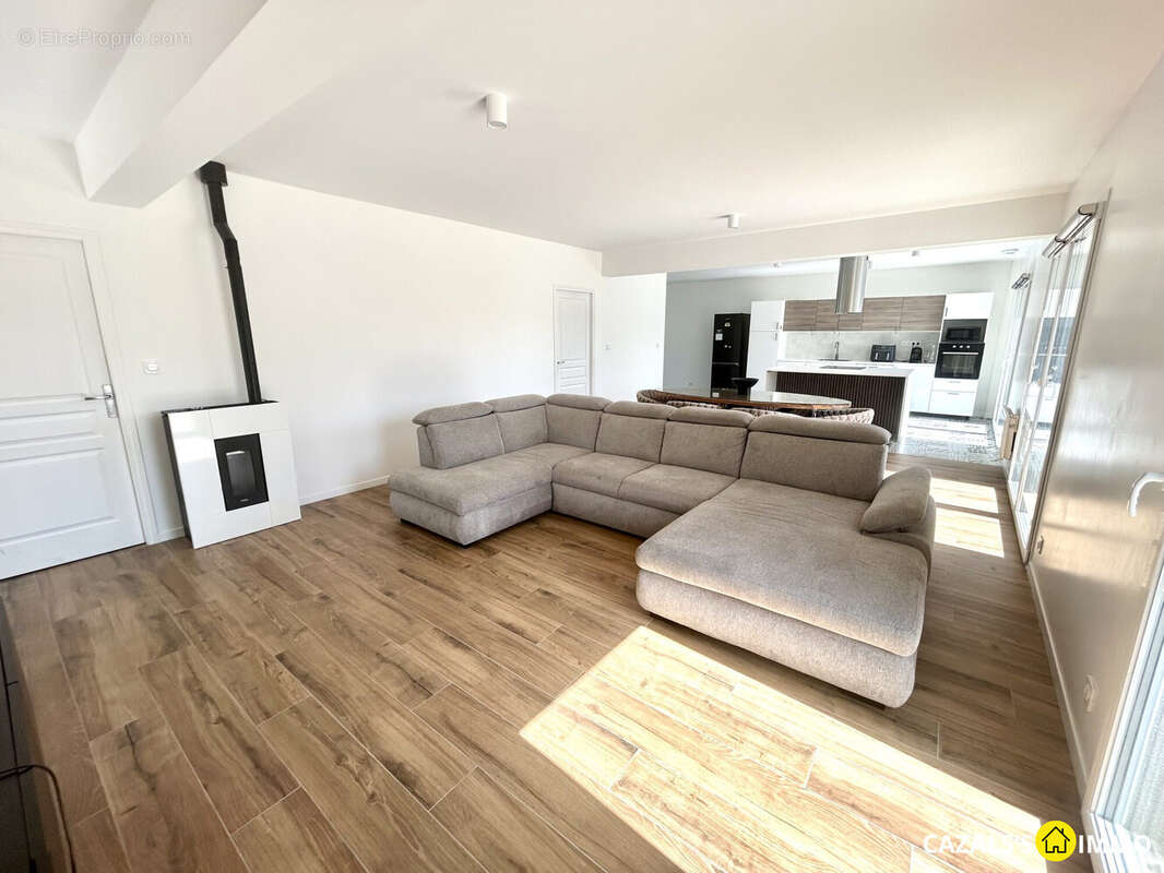 Maison 128 m² à Cely  - photo 2