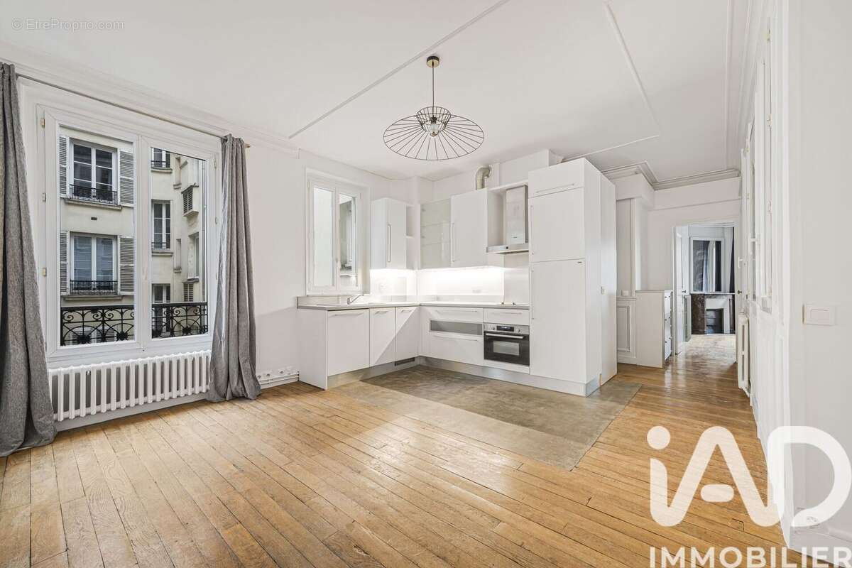 Photo 4 - Appartement à PARIS-18E