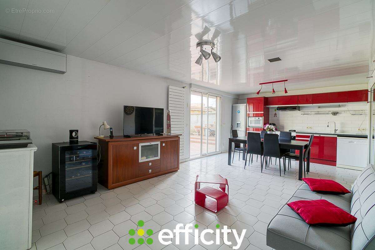 Maison à VAULX-EN-VELIN