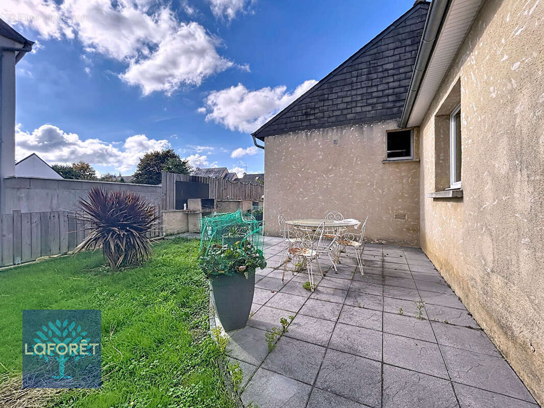 Maison à CHASNE-SUR-ILLET