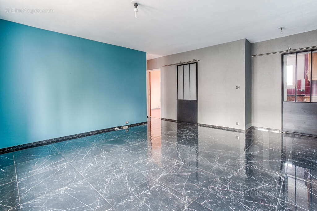 Appartement 3 pièces avec balcon, cave et parking ? Sartrouville, limite Bezons / Argenteuil - photo 7