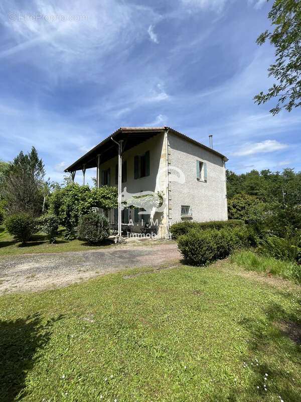 Maison à BELIN-BELIET