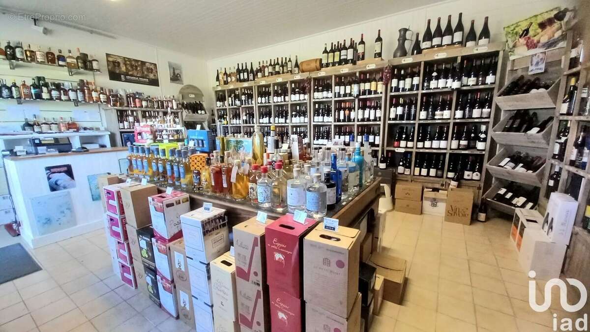 Photo 3 - Commerce à MATIGNON