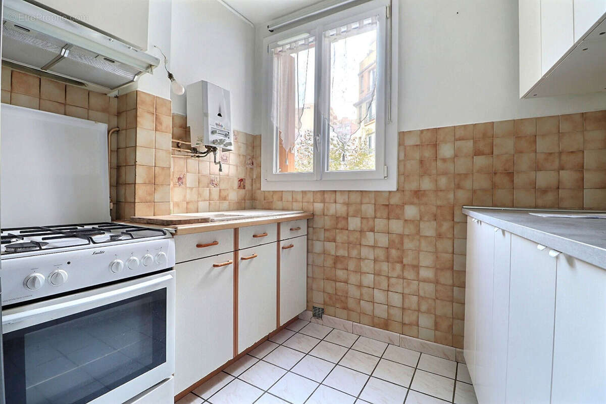 Appartement à AUBERVILLIERS