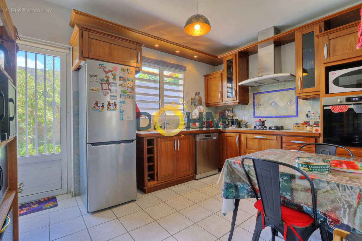 Entree ouest de saint joseph, grande villa f5/6 avec piscine - photo 9