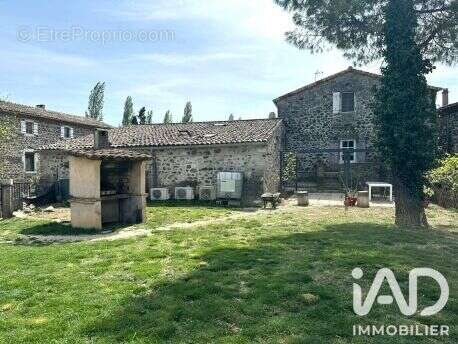 Maison 328 m² à Lussas  - photo 6