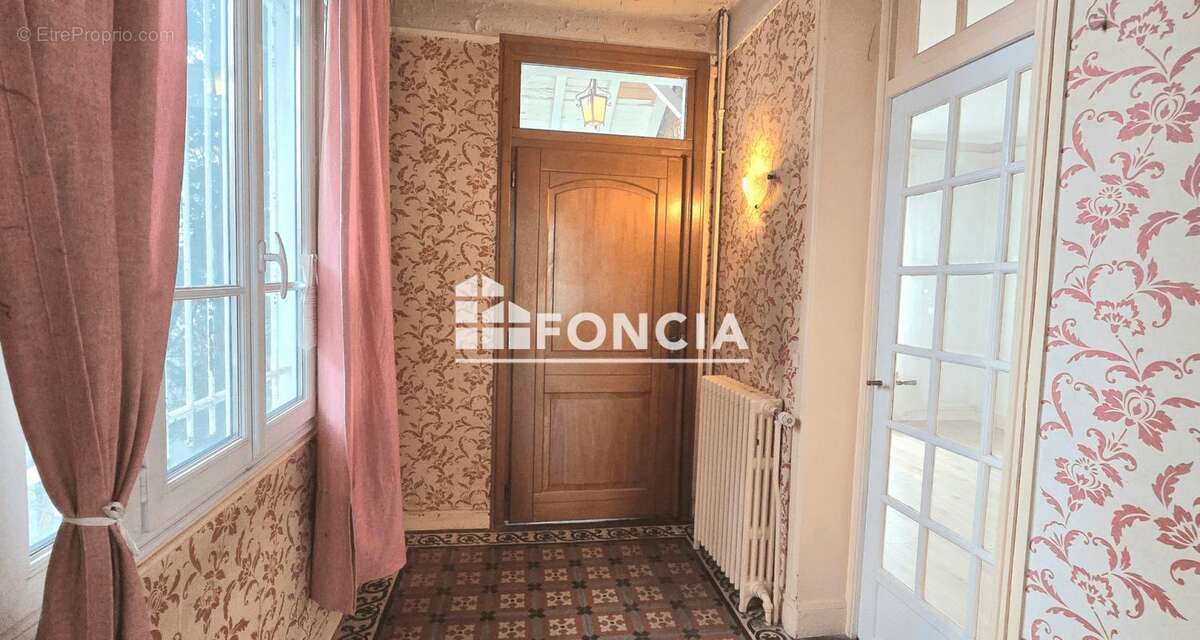 Maison à VAUCRESSON