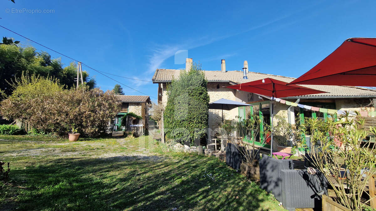 Maison à ROCHECHINARD