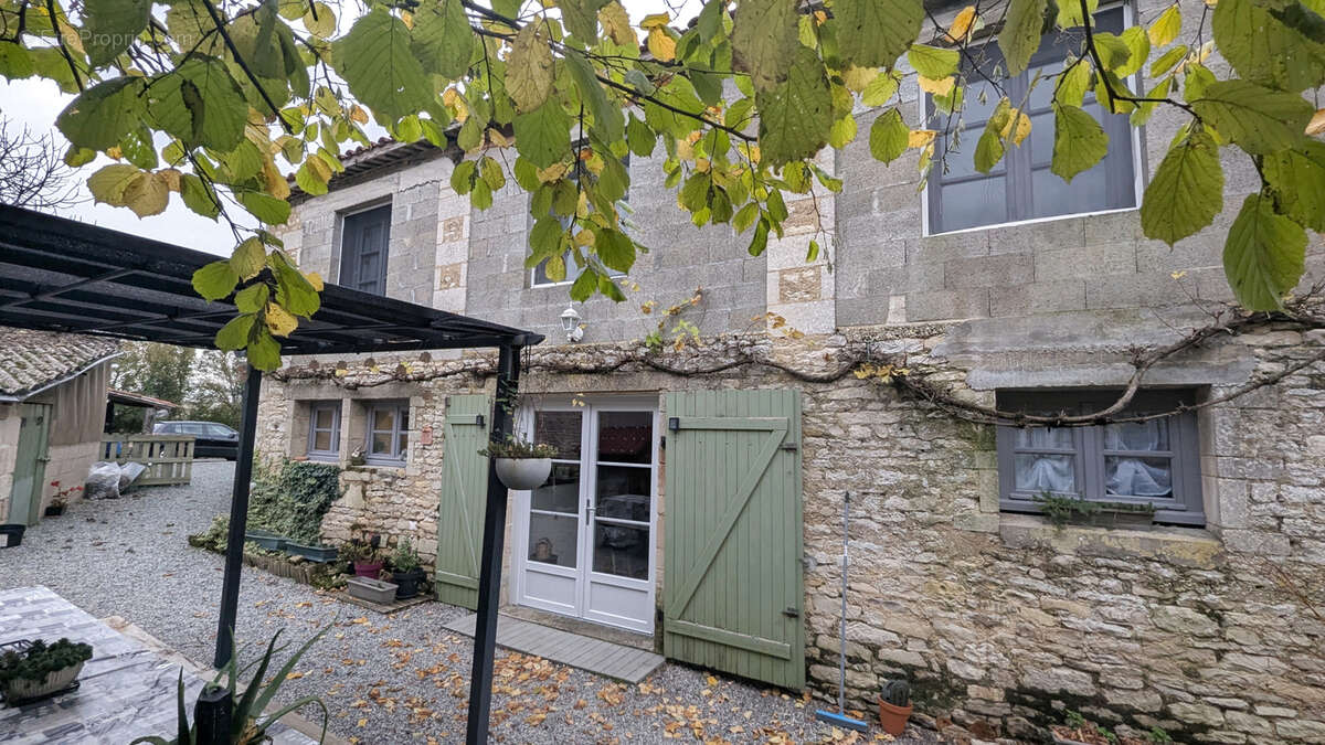 Maison à AMURE