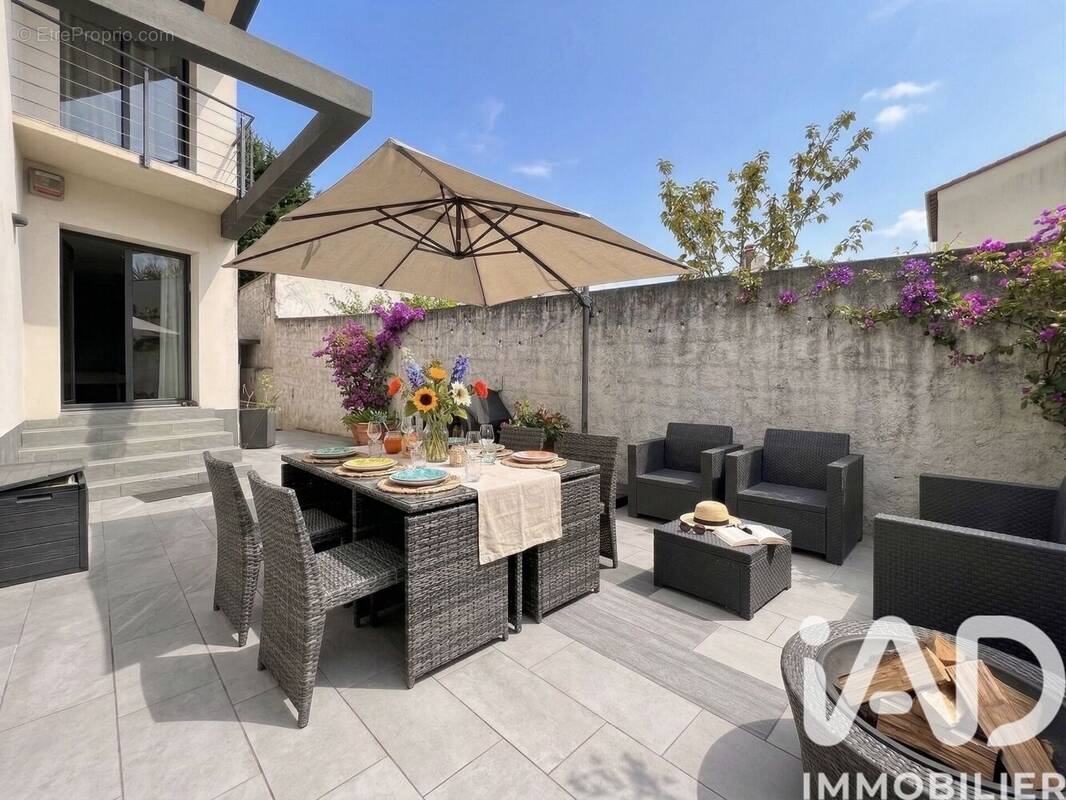 Photo 1 - Maison à CACHAN