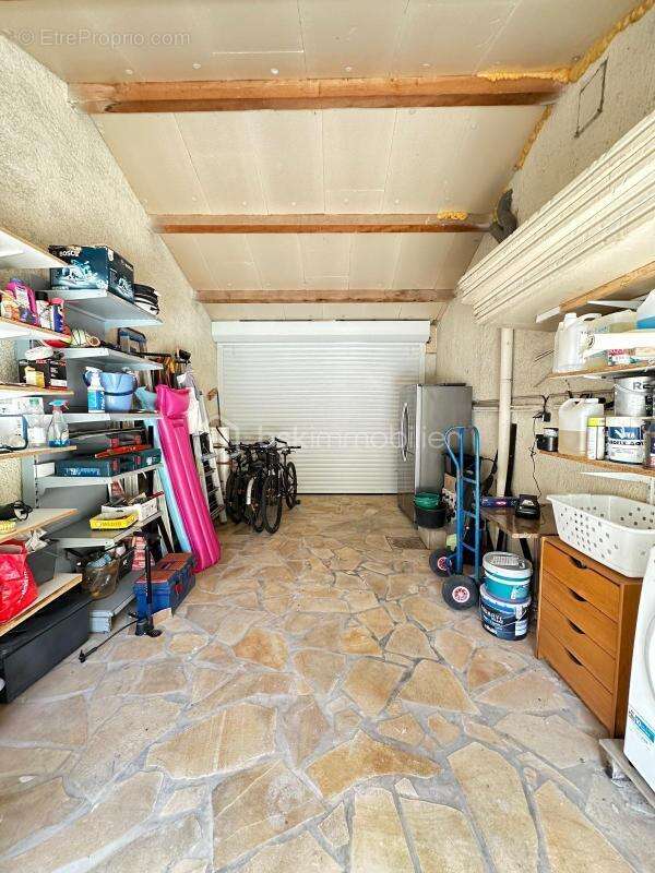 Valras-Plage – Superbe maison T6 de 190 m² avec piscine chauffée et garage sur terrain de 278 m2 - photo 21