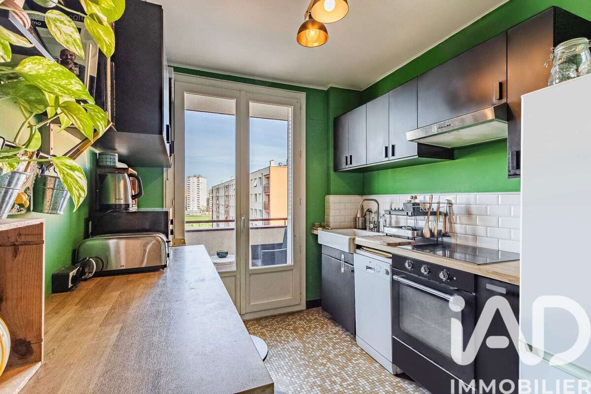 Photo 5 - Appartement à VILLEURBANNE