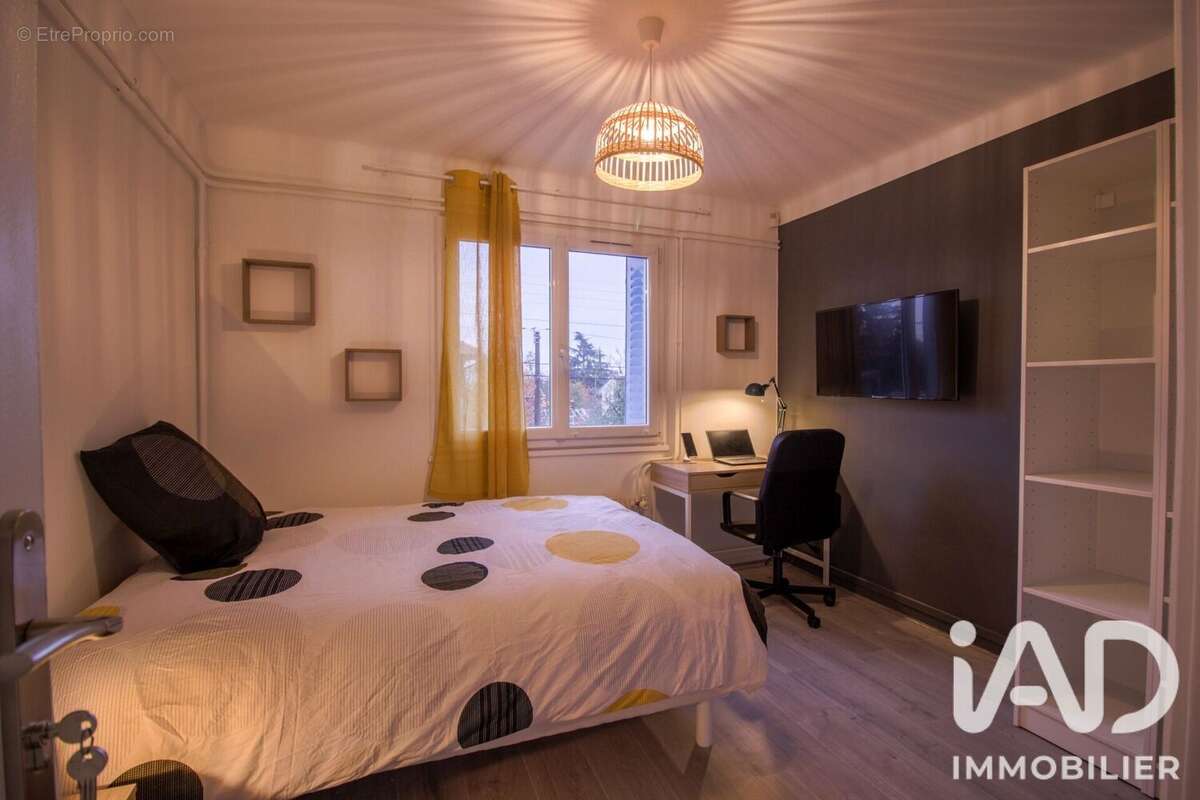 Appartement 77 m² à Oullins  - photo 4