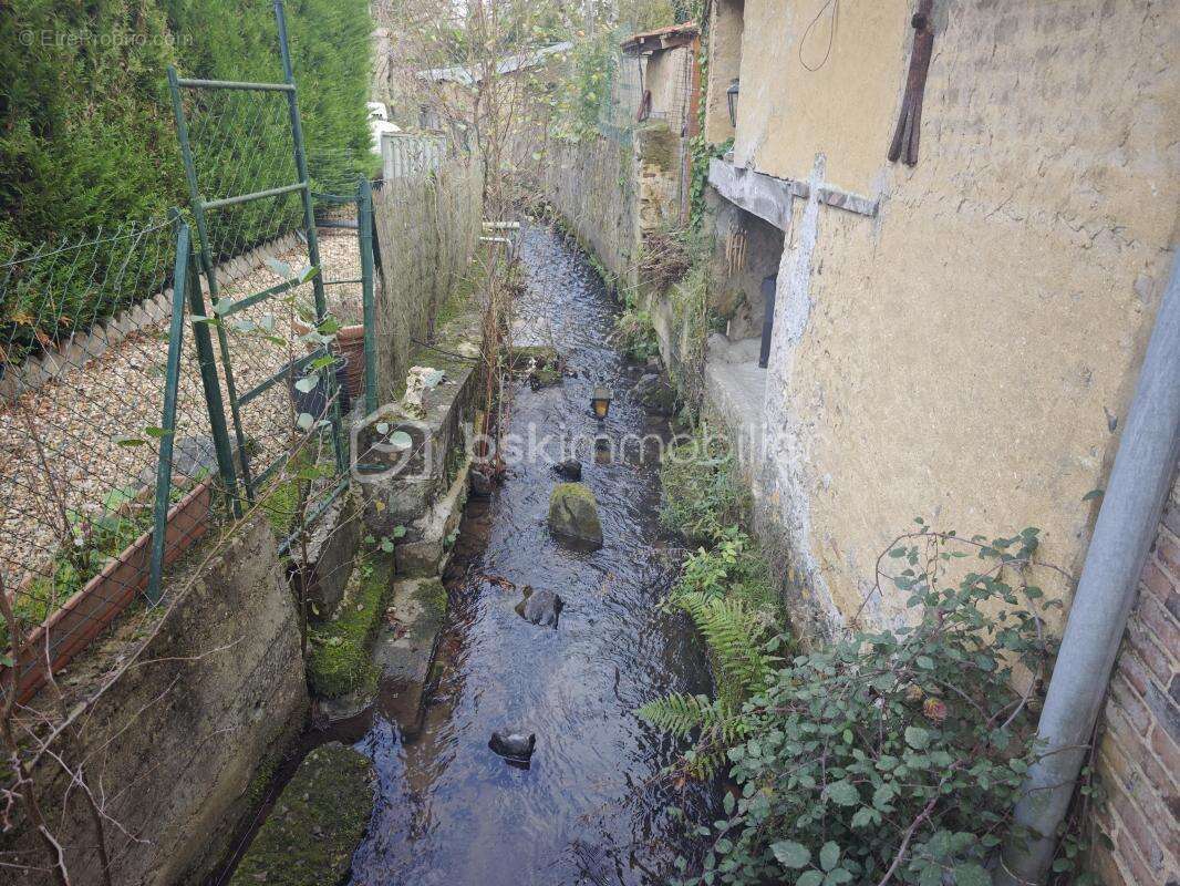 Maison à LONGNY-AU-PERCHE
