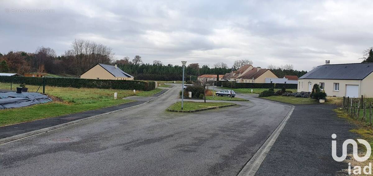 Photo 1 - Terrain à LES RAIRIES