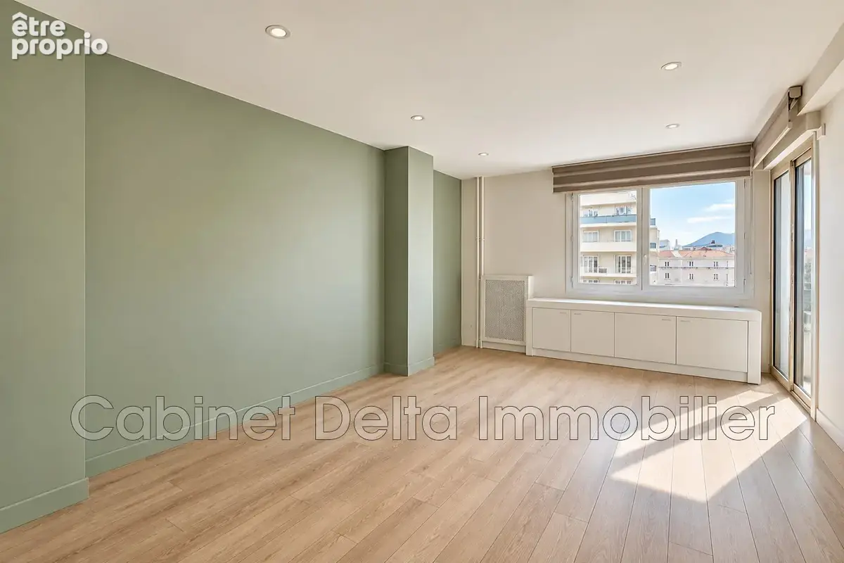 Appartement 4 pièces 98 m² à vendre à Toulon (83000) - photo 4