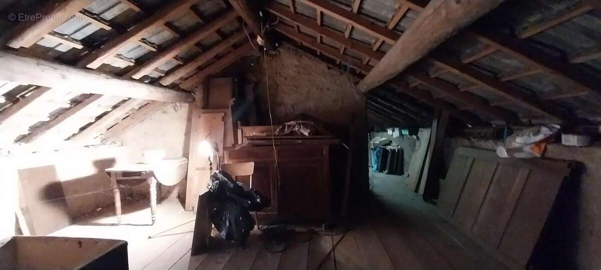 Maison à HAUTEVELLE