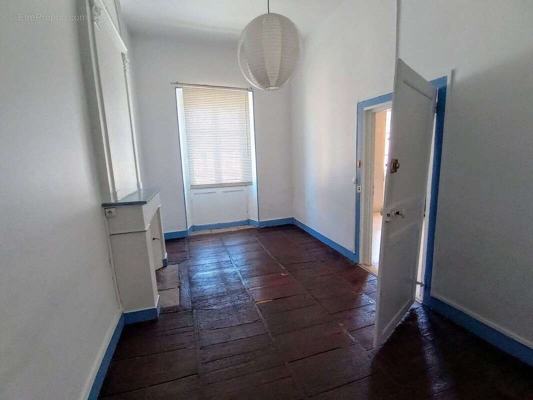 Spacieux appartement en centre-ville - photo 7