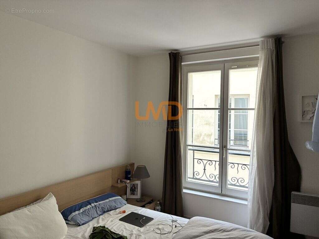 Appartement à PARIS-3E