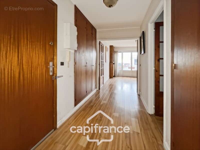 Appartement à CHENNEVIERES-SUR-MARNE