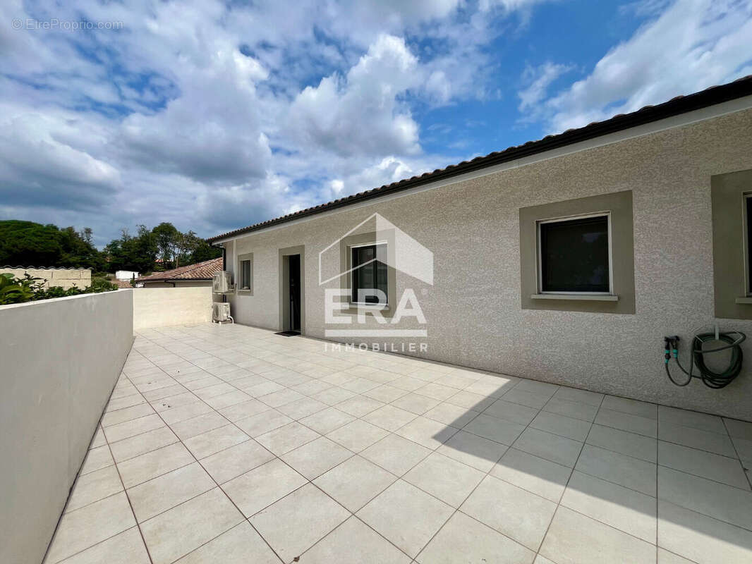 Maison à SAINT-PIERRE-DU-MONT