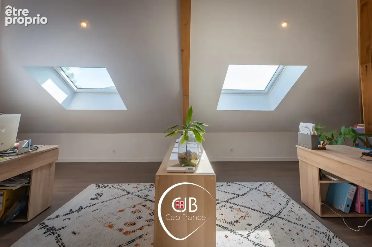 Sonnaz – Maison 220 m², DPE B et appartement en rez-de-jardin - photo 9