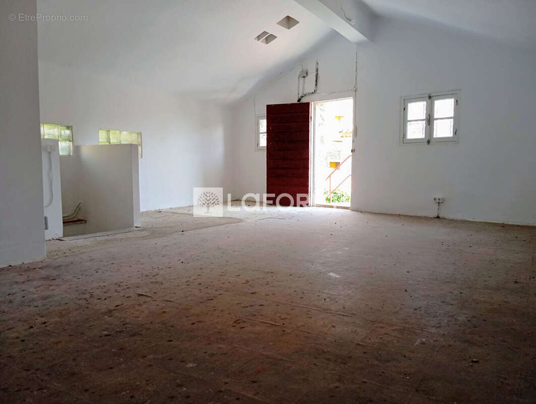 Maison à SERRALONGUE